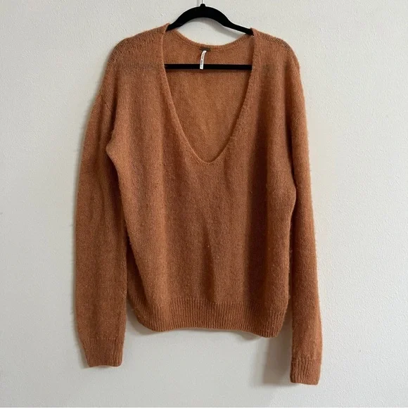 Free People Sweater S Gossamer Pullover Alpaca Wool Blend V-Neck Relaxed Fit - Picture 2 of 3